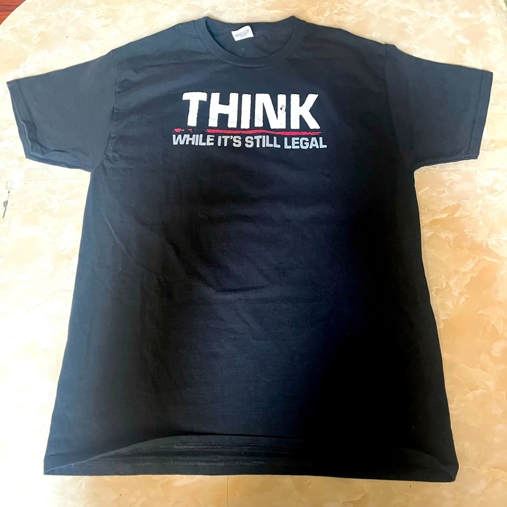 Men’s Black Graphic T-Shirt, EUC Size, M